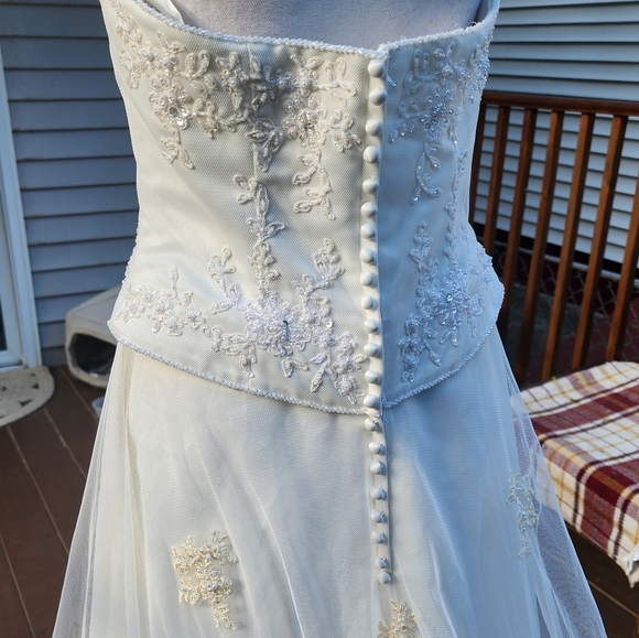 EXCLUSIVE BRIDALS by A.C.E. Ivory Lace Strapples Mesh Wedding Dress Fits S - Picture 11 of 15